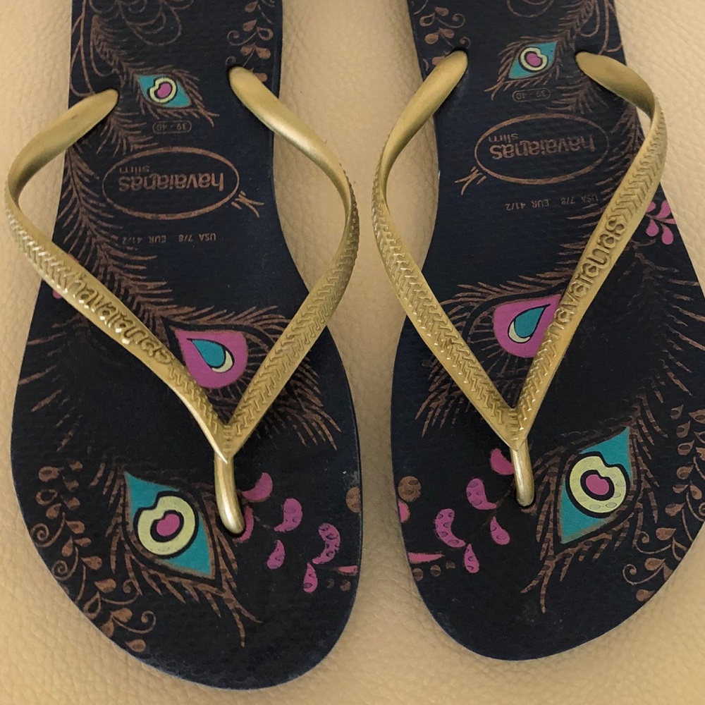 Havaianas Flip Flops in Navy Blue and Gold